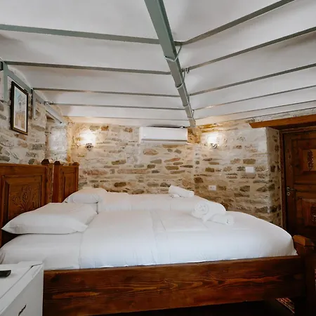 Old Well Bazaar Gjirokastra