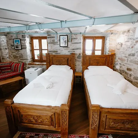 Old Well Bazaar Apartament Gjirokastra