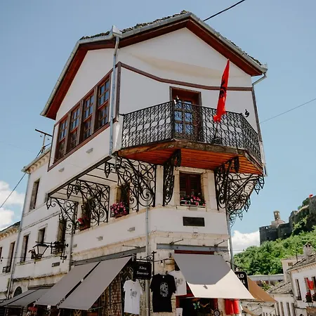 Old Well Bazaar