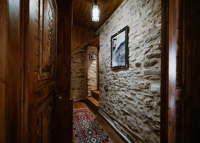 Old Well Bazaar Gjirokastër